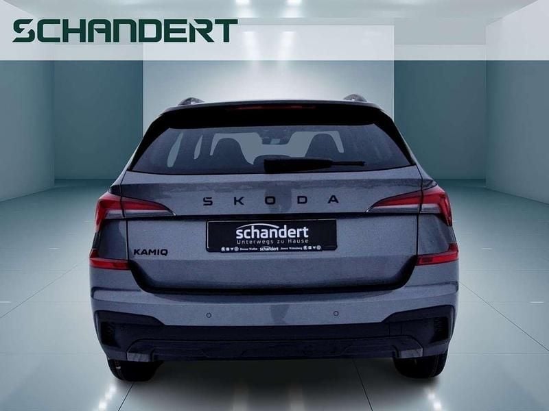 Neu Skoda Kamiq Monte Carlo 116 PS (85 kW) 2025 Graphitegrau metallic SUV
