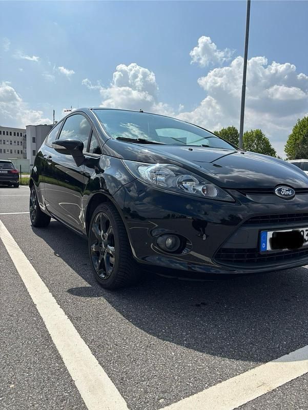 Schwarz Gebraucht 2011 Ford Fiesta Trend Kleinwagen | 3.199 € (Fairer Preis) - Bild 1/4
