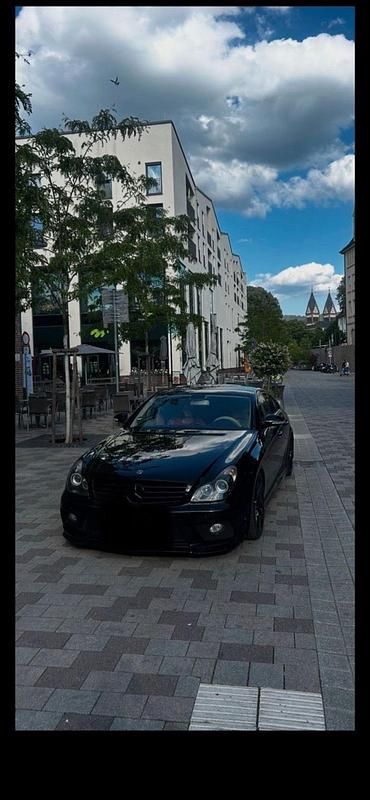 Schwarz Gebraucht 2005 Mercedes CLS500 AMG Limousine | 11.000 € (Fairer Preis) - Bild 1/4