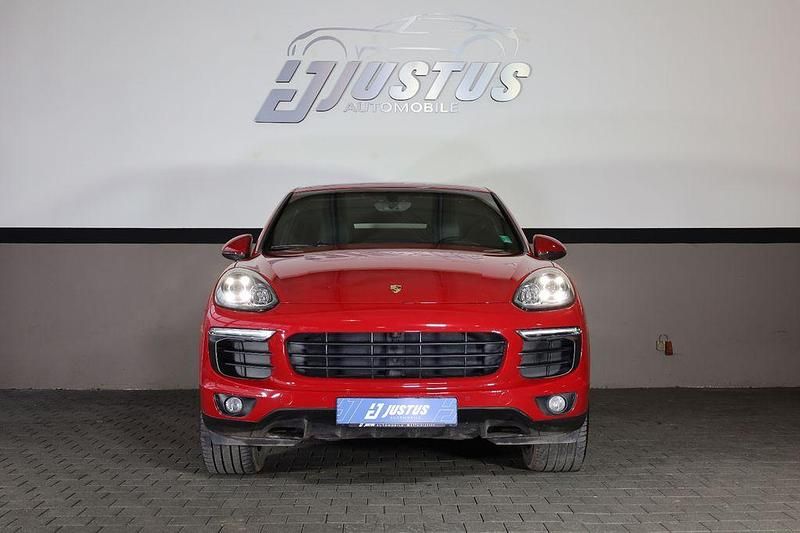 Gebraucht Porsche Cayenne 299 PS (219 kW) 2016 Carmine red SUV