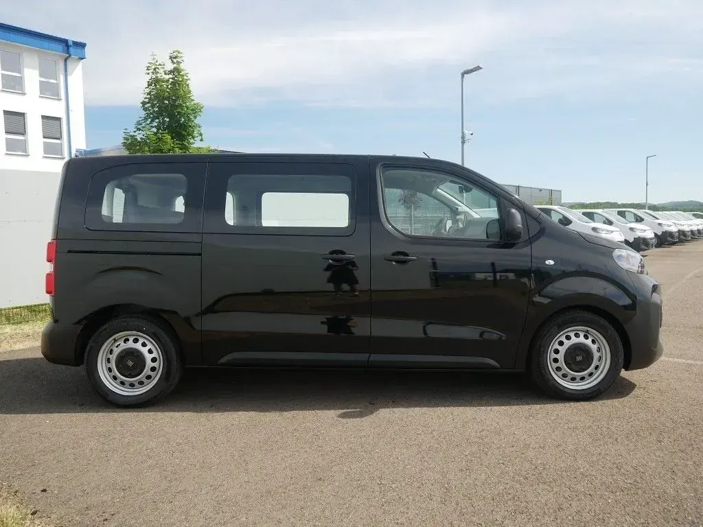 Neu Fiat Scudo 179 PS (131 kW) 2026 Schwarz Van