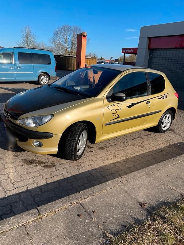 Gebraucht Peugeot 206 55 PS (40 kW) 2002 Gold Kleinwagen