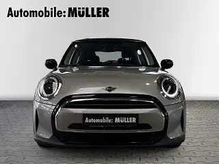Używany Mini Cooper Essential 136 KM (100 kW) 2023 Srebrny Hatchback