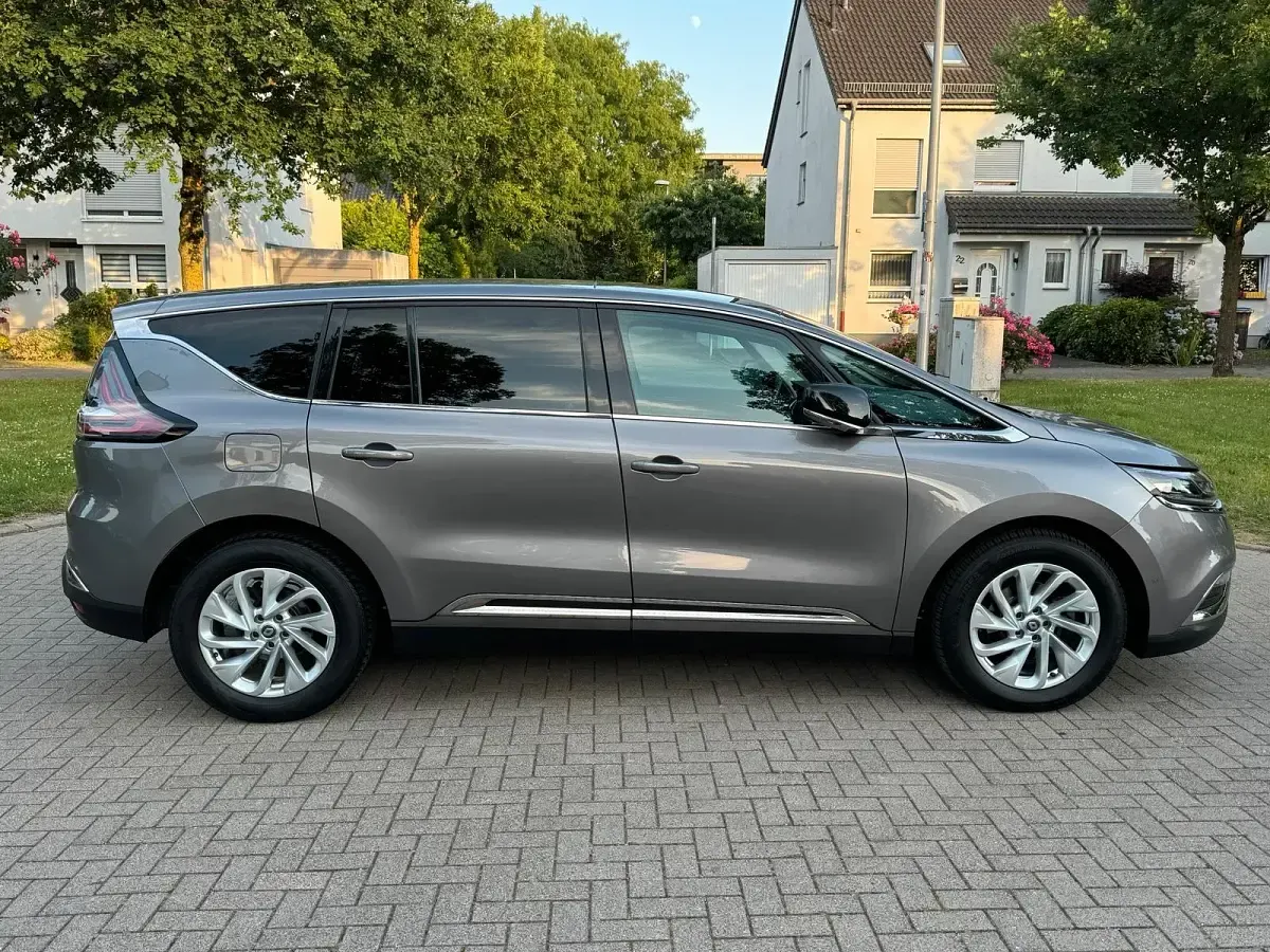 Gebraucht Renault Espace 160 PS (117 kW) 2017 Grau Van / Kleinbus