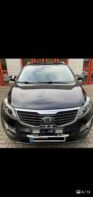 Schwarz Gebraucht 2013 Kia Sportage Spirit SUV | 8.900 € (Fairer Preis) - Bild 1/4