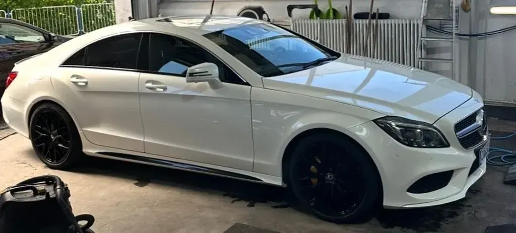 Gebraucht Mercedes CLS350 AMG line 252 PS (185 kW) 2015 Weiß Limousine