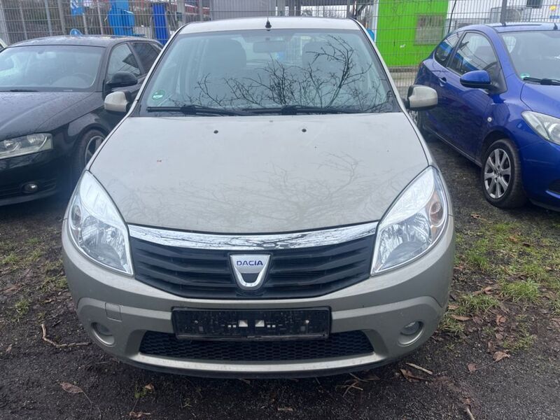 Grau Gebraucht 2009 Dacia Sandero Stepway Kleinwagen | 2.690 € (Fairer Preis) - Bild 1/4