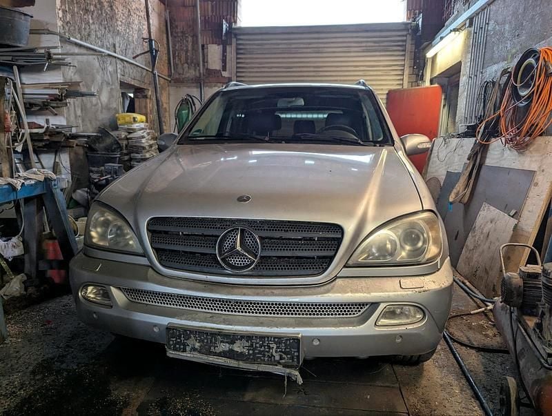 Gebraucht Mercedes ML270 2001 Silber SUV