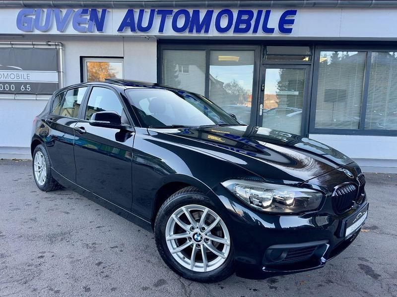 Schwarz Gebraucht 2015 BMW 116 Sport Line Kleinwagen | 11.900 € (Fairer Preis) - Bild 1/4
