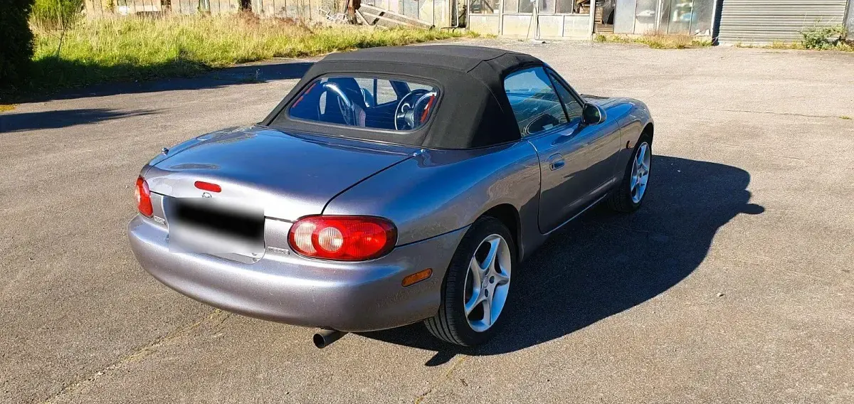 Gebraucht Mazda MX5 110 PS (80 kW) 2004 Grau Cabrio