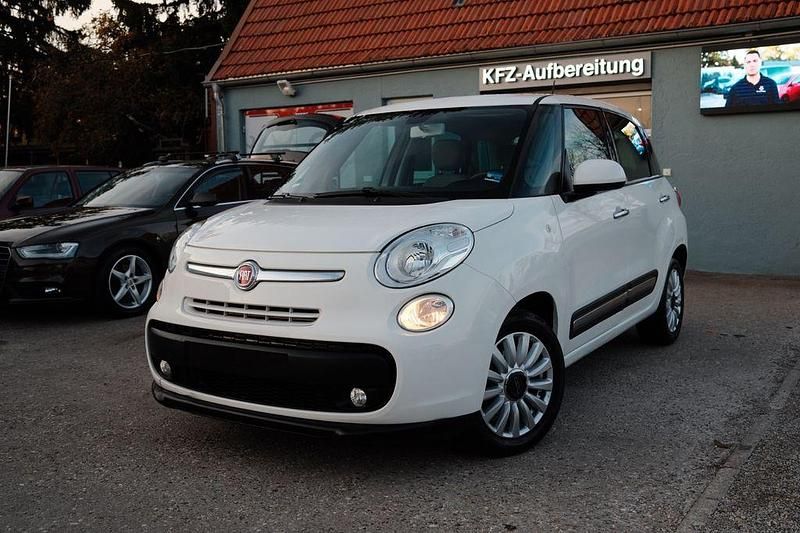 Weiß Gebraucht 2013 Fiat 500L Pop Star Van / Kleinbus | 5.795 € (Superpreis) - Bild 1/4