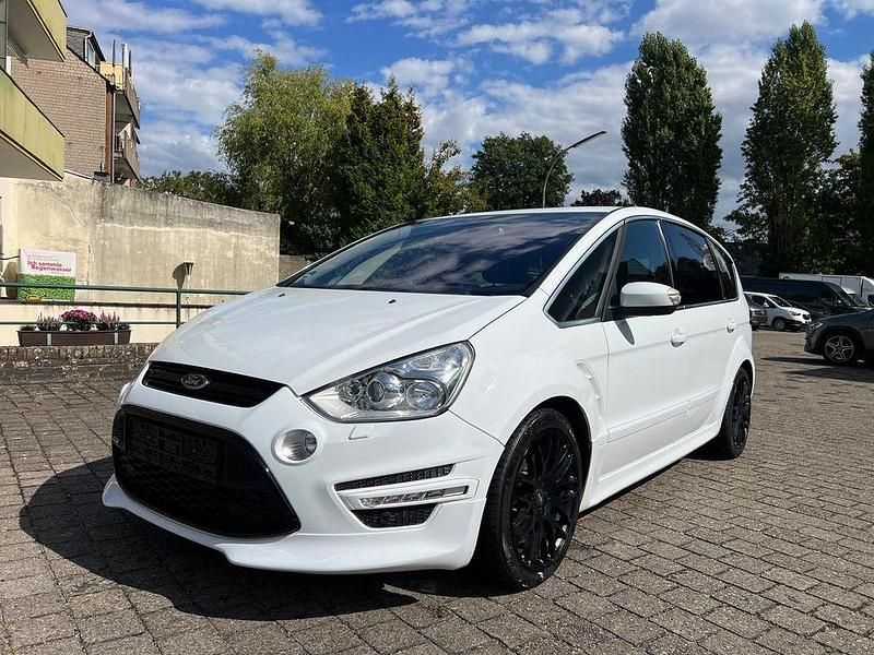 Weiß Gebraucht 2015 Ford S-MAX Titanium S Van / Kleinbus | 13.390 € (Fairer Preis) - Bild 1/4