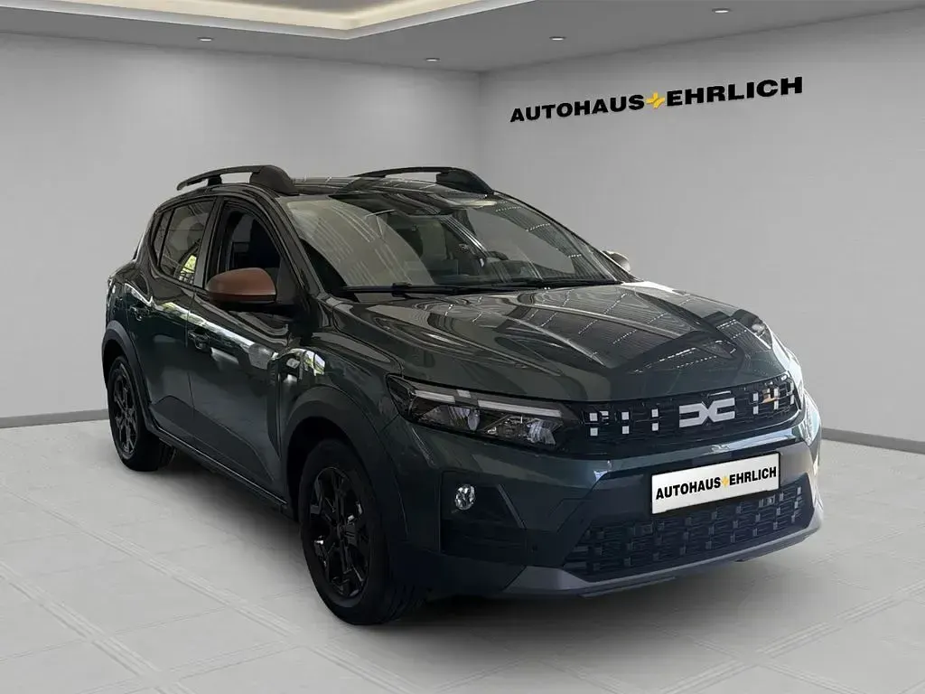 Neu Dacia Sandero Extreme 122 PS (89 kW) 2026 Grün Limousine