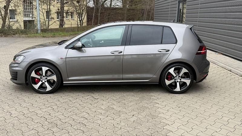 Gebraucht VW Golf VII GTI 230 PS (169 kW) 2016 Grau Limousine