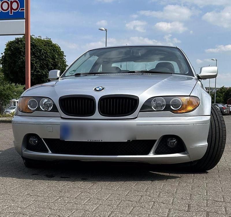 Silber Gebraucht 2003 BMW 325 Coupé | 8.800 € (Fairer Preis) - Bild 1/4