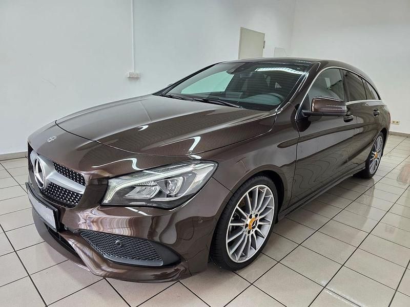 Braun Gebraucht 2018 Mercedes CLA200 Shooting Brake AMG Kombi | 23.990 € (Etwas zu teuer) - Bild 1/4