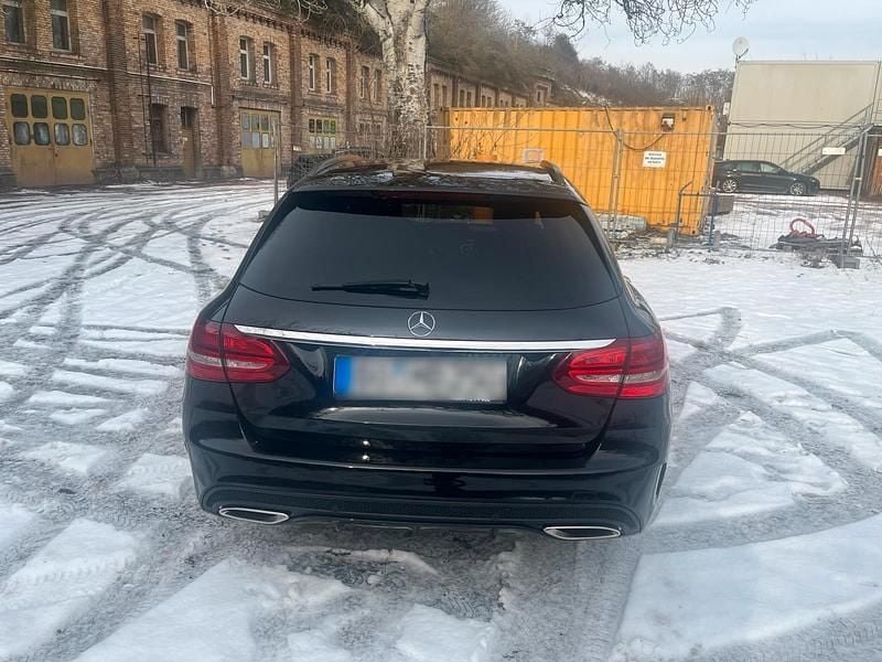 Gebraucht Mercedes C250 211 PS (155 kW) 2015 Schwarz Kombi