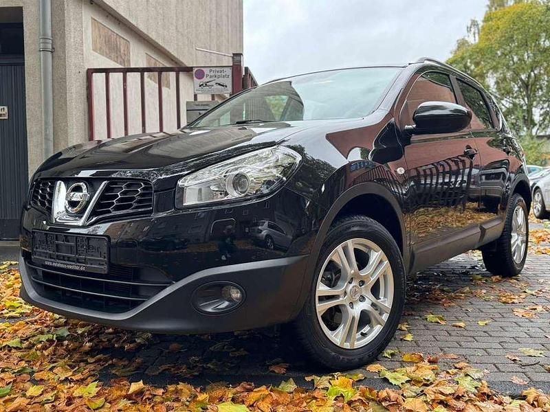 Schwarz Gebraucht 2011 Nissan Qashqai Tekna SUV | 9.890 € (Etwas zu teuer) - Bild 1/4