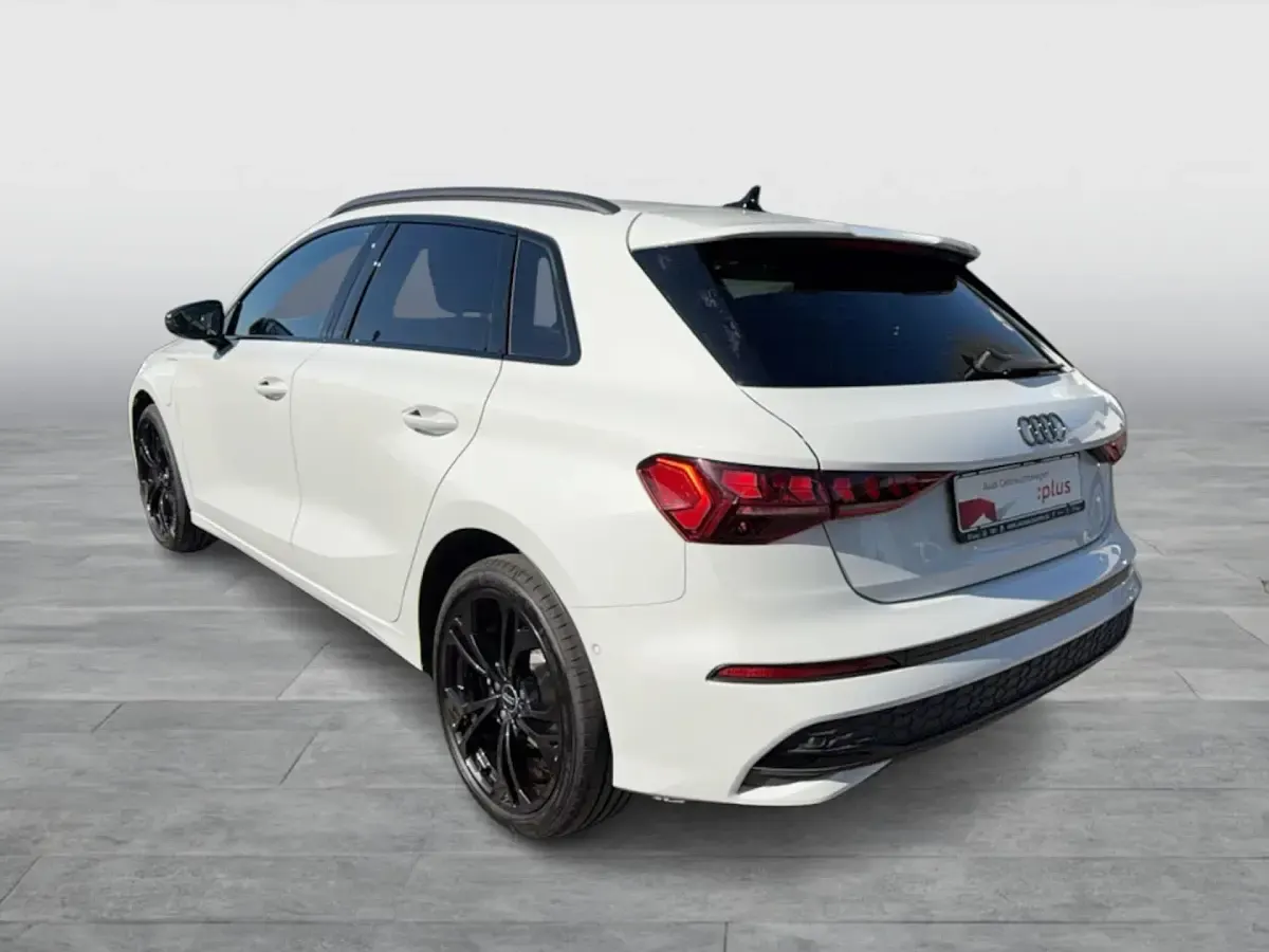 Usata Audi A3 Sportback e-tron Advanced 204 CV (150 kW) 2025 Bianco Utilitaria