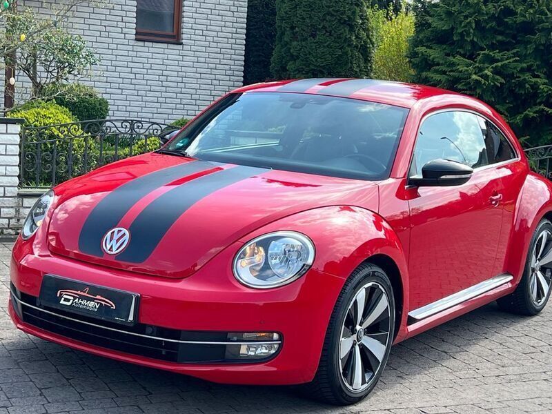 Rot Gebraucht 2012 VW Beetle Sportline Limousine | 14.500 € (Fairer Preis) - Bild 1/4
