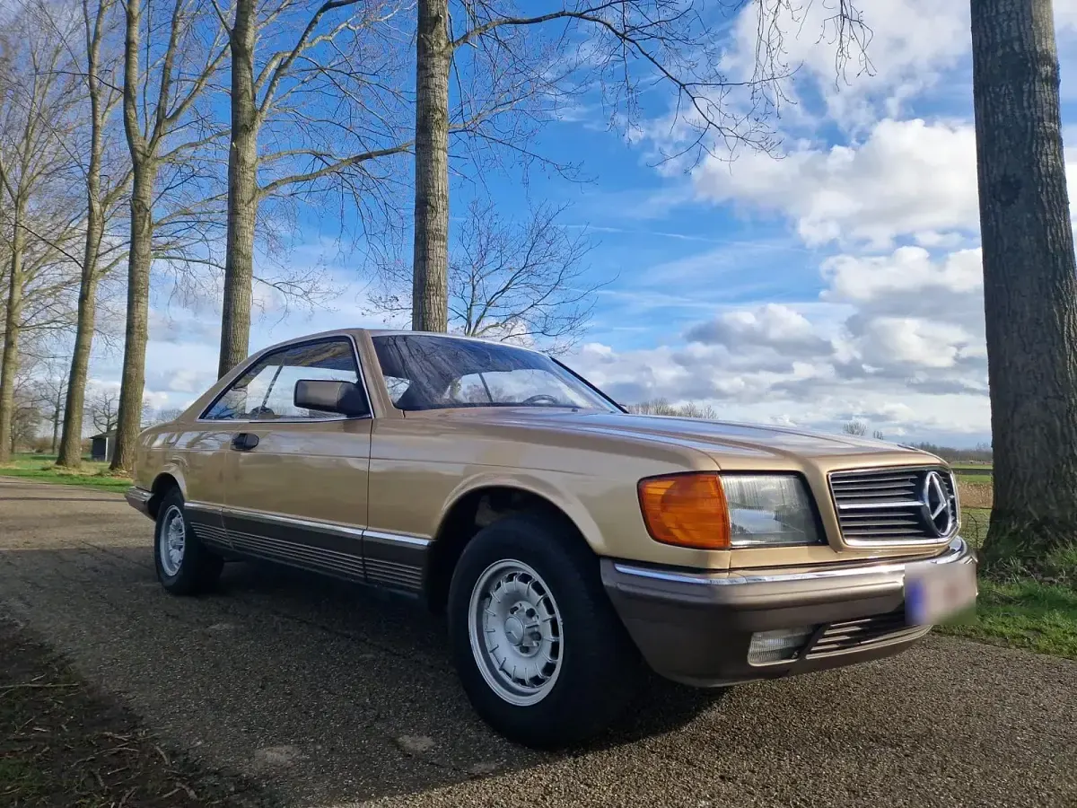 Gebraucht Mercedes 380 1983 Gold Coupé