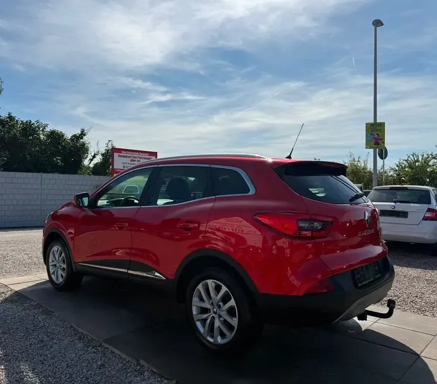 Gebraucht Renault Kadjar XMOD 131 PS (96 kW) 2016 Rot SUV