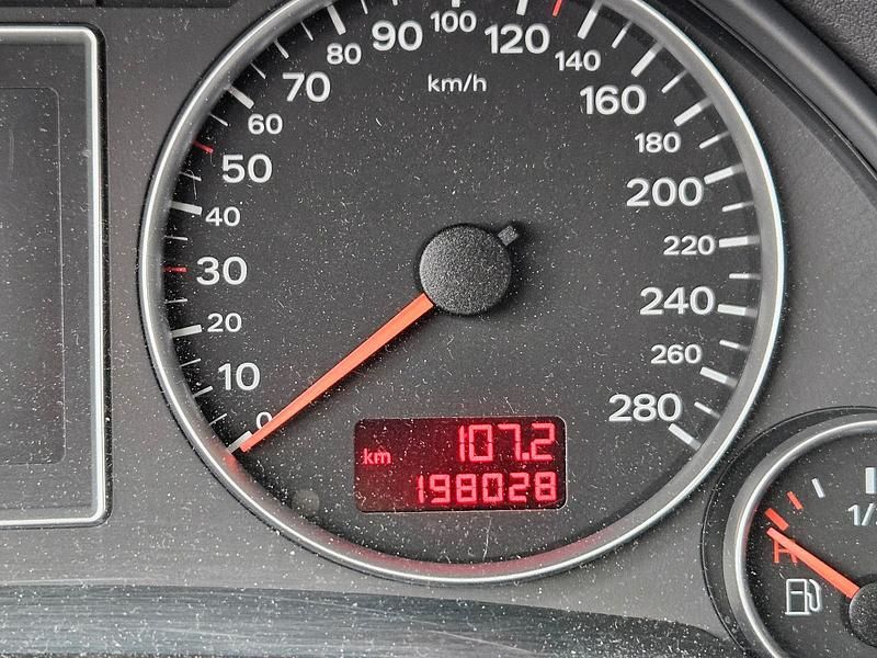 Gebraucht Audi A4 200 PS (147 kW) 2005 Schwarz Kombi