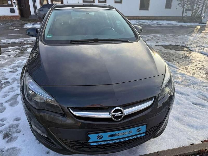 Gebraucht Opel Astra Selection 116 PS (85 kW) 2015 Karbonschw graphitschw midnigh Kleinwagen