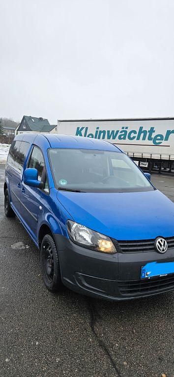 Blau Gebraucht 2015 VW Caddy Maxi Family Van / Kleinbus | 13.500 € - Bild 1/4