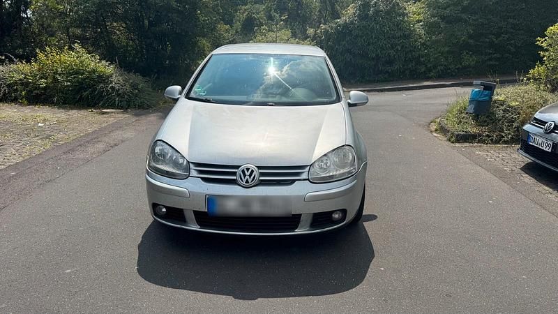 Silber Gebraucht 2007 VW Golf V Limousine | 1.100 € (Guter Preis) - Bild 1/4