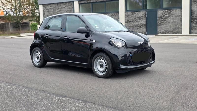 Schwarz Gebraucht 2020 Smart ForFour Electric Drive Limousine | 6.800 € (Guter Preis) - Bild 1/4