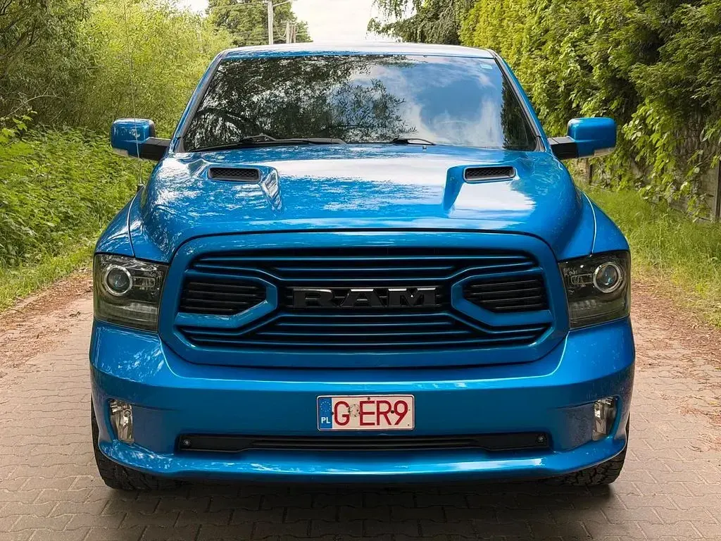 Gebraucht Dodge Ram 401 PS (294 kW) 2018 Blau Pickup