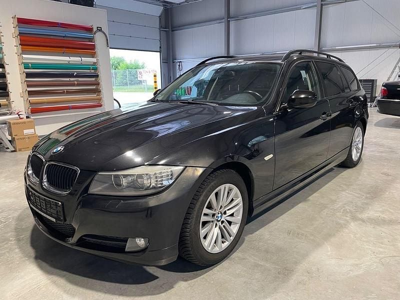 Schwarz Gebraucht 2009 BMW 318 Performance Kombi | 4.490 € (Guter Preis) - Bild 1/4