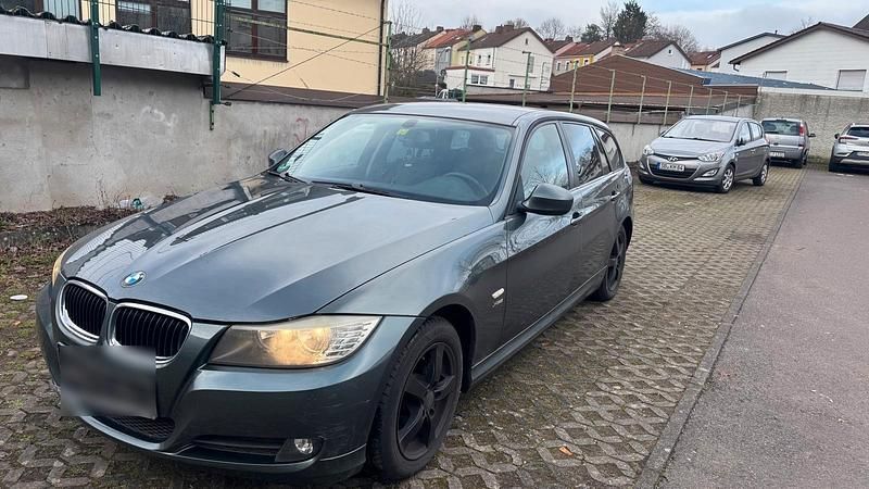 Gebraucht BMW 320 177 PS (130 kW) 2009 Andere farben Kombi