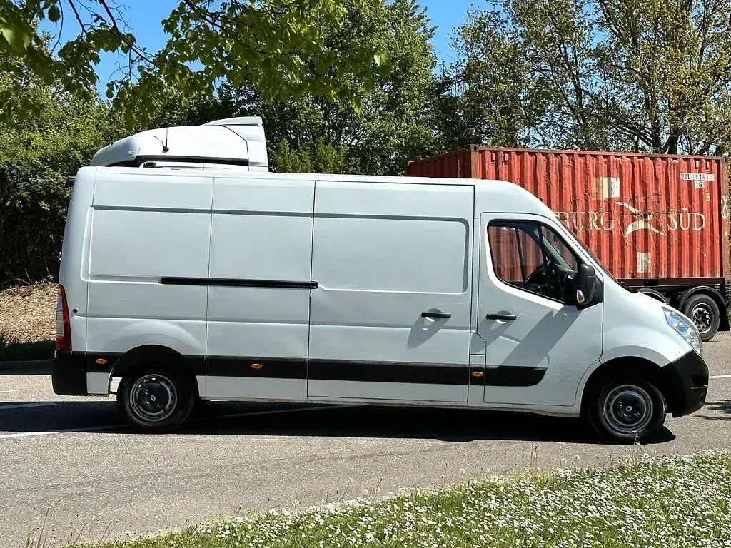Gebraucht Renault Master 131 PS (96 kW) 2017 Gletscherweiss Van