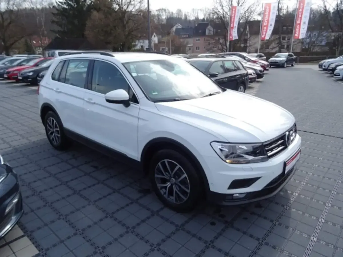 Gebraucht VW Tiguan Comfortline 131 PS (96 kW) 2020 SUV