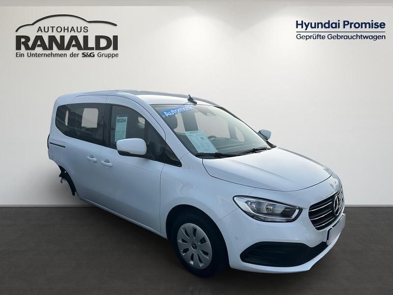 Gebraucht Mercedes T180 131 PS (96 kW) 2024 Weiss Van / Kleinbus