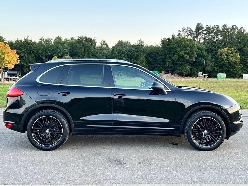 Gebraucht Porsche Cayenne 245 PS (180 kW) 2012 Schwarz SUV
