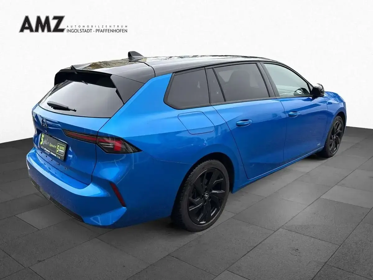 Gebraucht Opel Astra Ultimate 131 PS (96 kW) 2023 Blau/typ aussenverkleidung met Kombi
