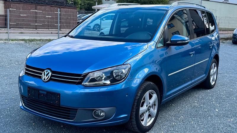Blau Gebraucht 2011 VW Touran Van / Kleinbus | 5.490 € (Guter Preis) - Bild 1/4
