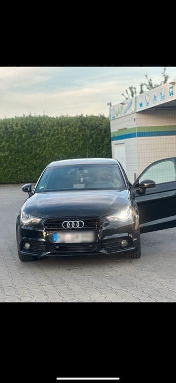 Schwarz Gebraucht 2013 Audi A1 Sportback S-Line Kleinwagen | 9.000 € (Fairer Preis) - Bild 1/3