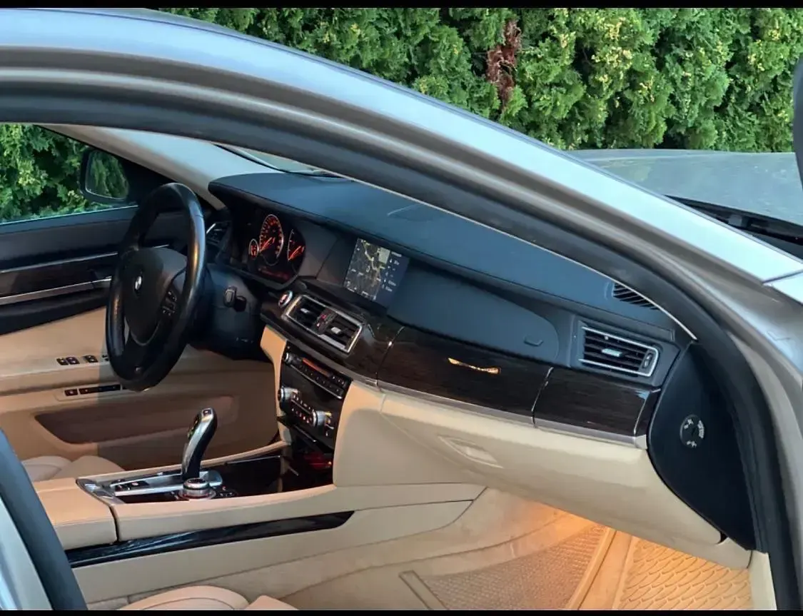 Gebraucht BMW 730 256 PS (188 kW) 2010 Gold Limousine