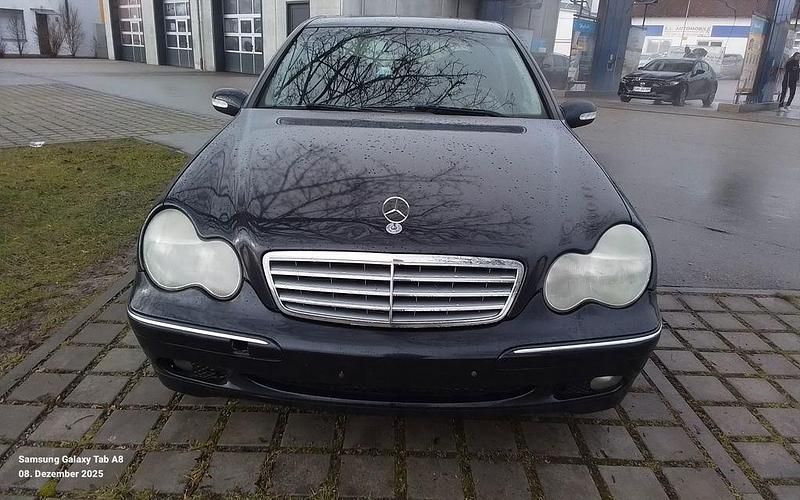 Gebraucht Mercedes C200 Elegance 122 PS (89 kW) 2003 Blau Limousine