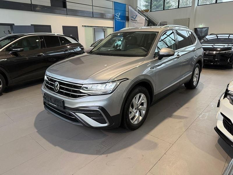Gebraucht VW Tiguan Allspace 150 PS (110 kW) 2022 Silber SUV