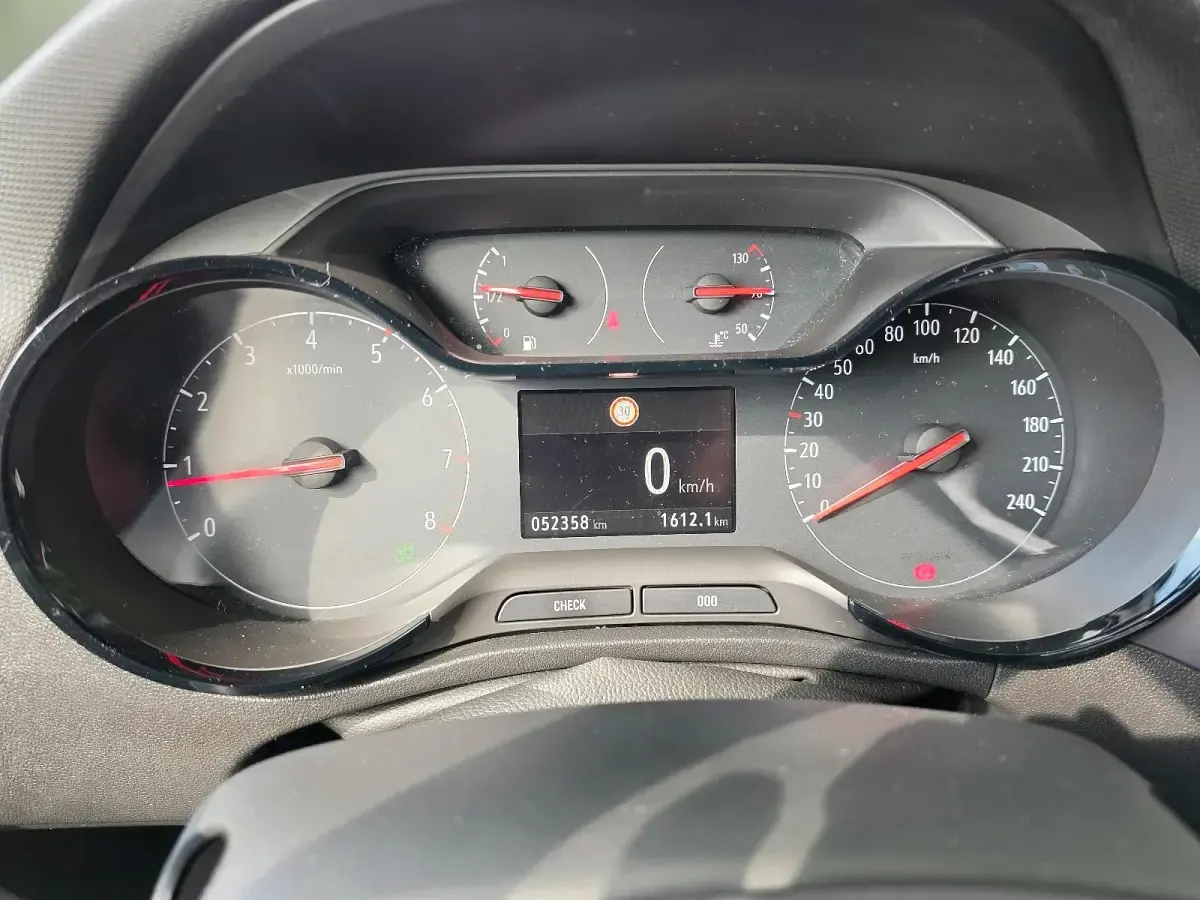 Gebraucht Opel Crossland X 131 PS (96 kW) 2019 Grau SUV