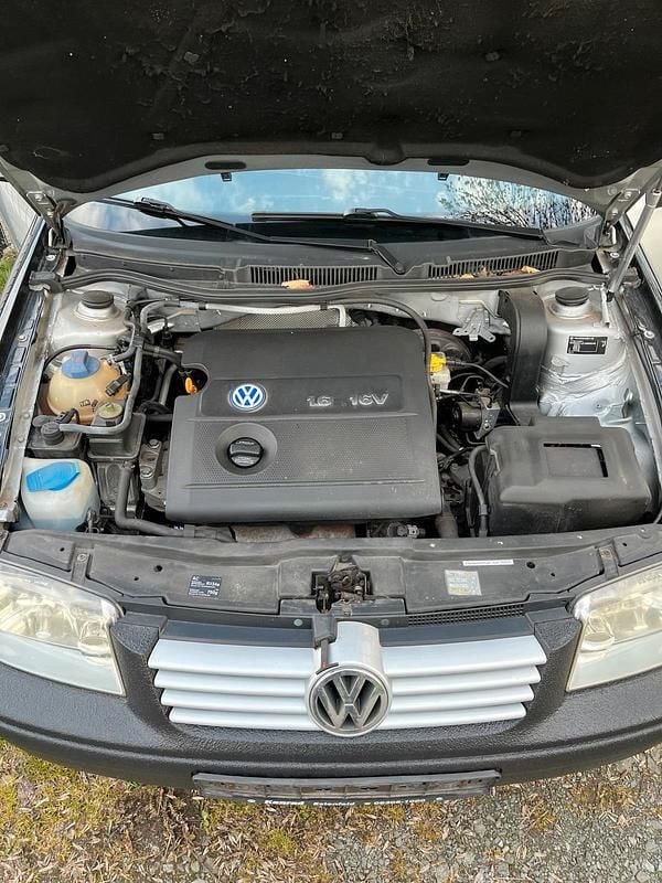 Gebraucht VW Bora Edition 105 PS (77 kW) 2001 Silber Kombi