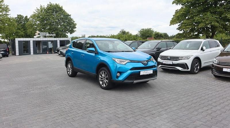 Blau Gebraucht 2016 Toyota RAV4 Hybrid Edition SUV | 18.900 € (Fairer Preis) - Bild 1/4