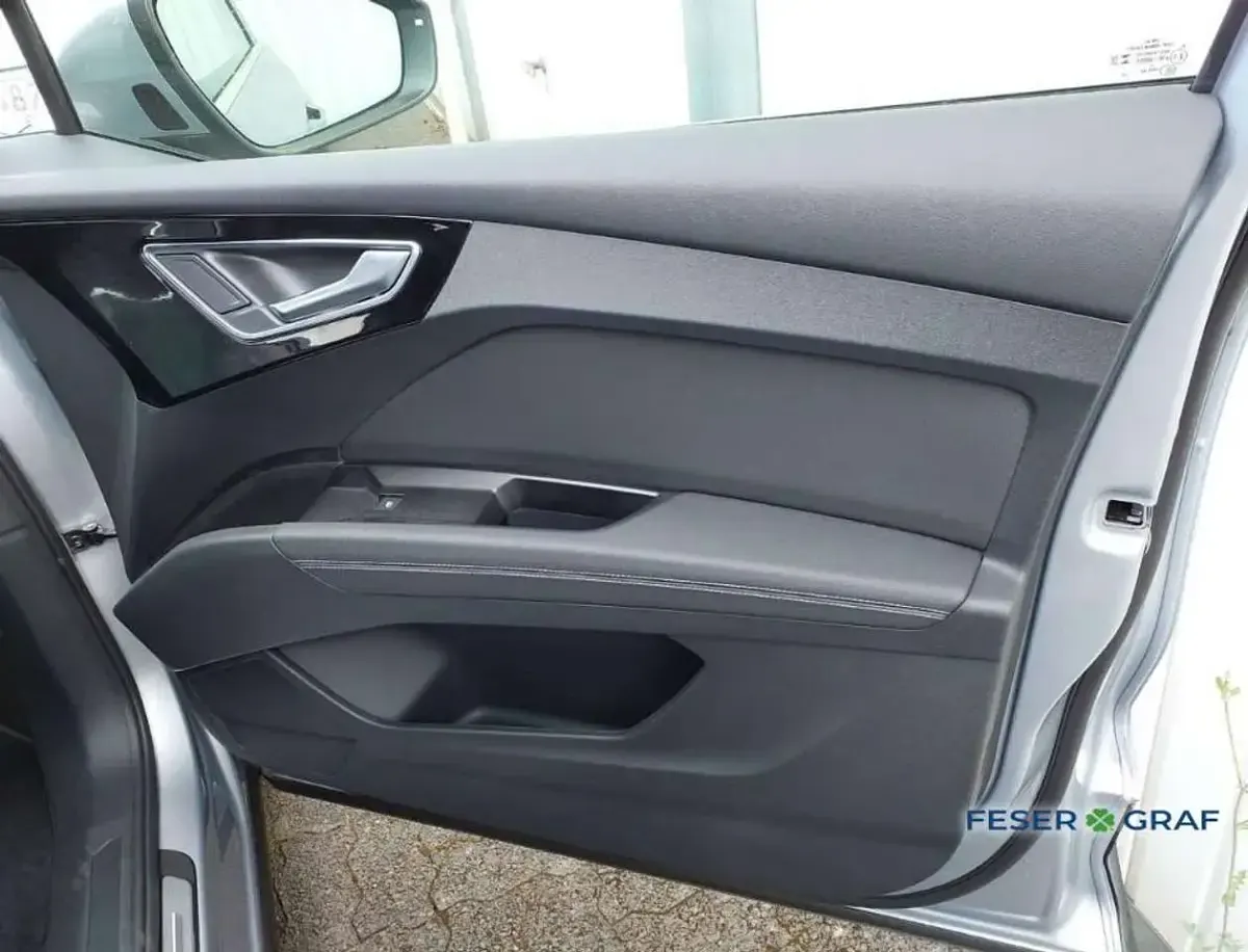 Gebraucht Audi Q4 e-tron Sport 210 kW (286 PS) 2025 Silber SUV