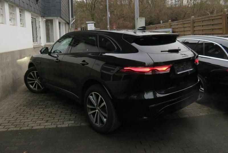 Gebraucht Jaguar F-Pace R-Dynamic 204 PS (150 kW) 2023 Schwarz SUV