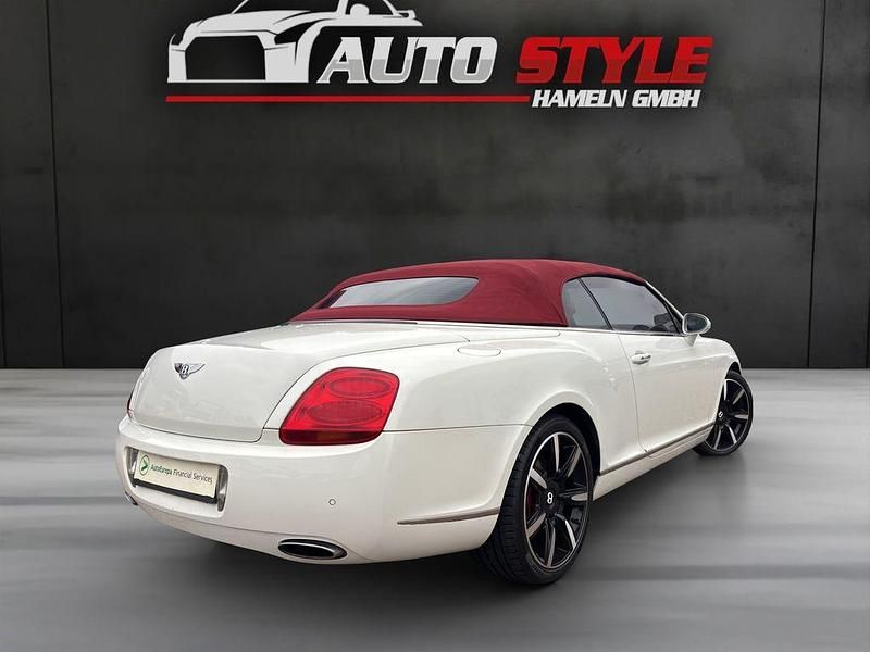 Gebraucht Bentley Continental GT Convertible 560 PS (411 kW) 2009 Weiß Cabrio